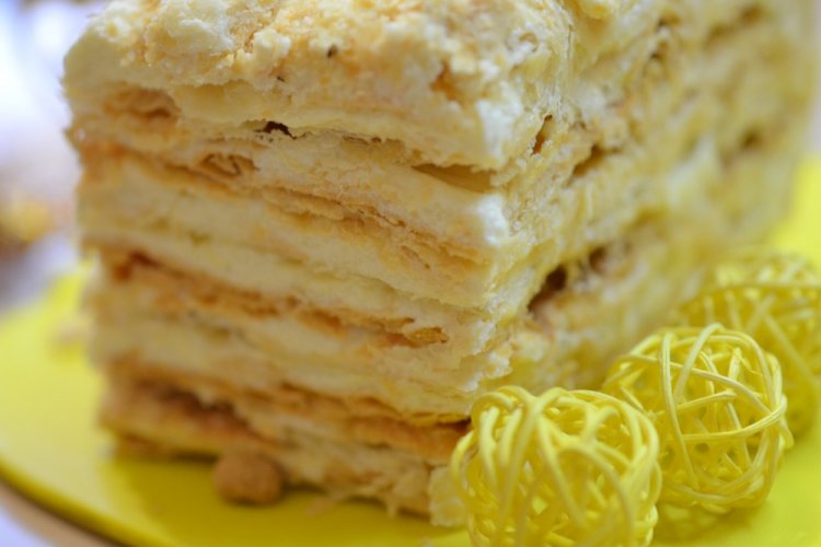 Napoleón de hojaldre de limón