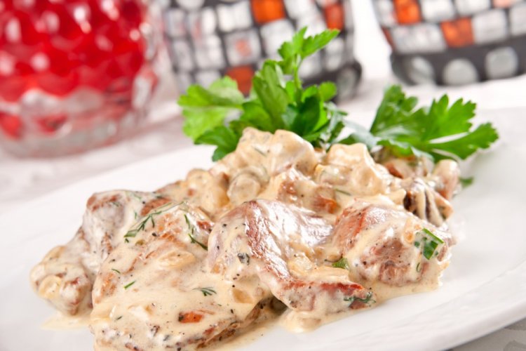 Pork in Cream Sauce with White Wine