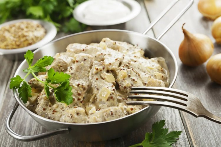 Pork with Mustard in Cream Sauce