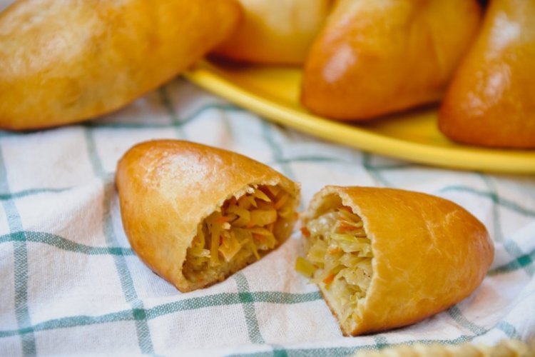 Empanadillas de col sin huevos