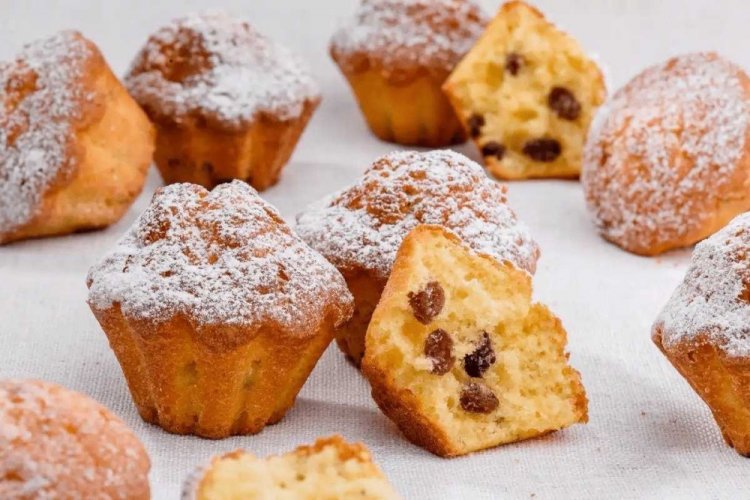 Magdalenas con queso crema y pasas
