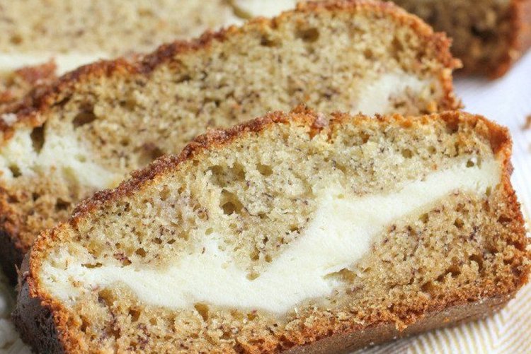 Pan de plátano con queso crema