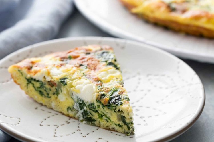 Tortilla de queso feta y espinacas