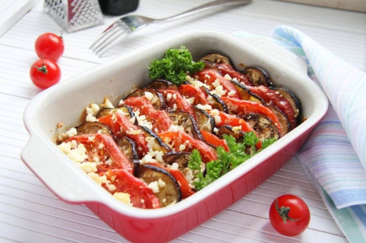 Gratinado de berenjenas y queso feta