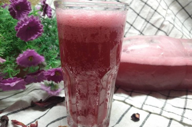 Kvas de avena con hibisco