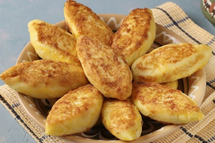 Lazy Cottage Cheese Pies with Apples