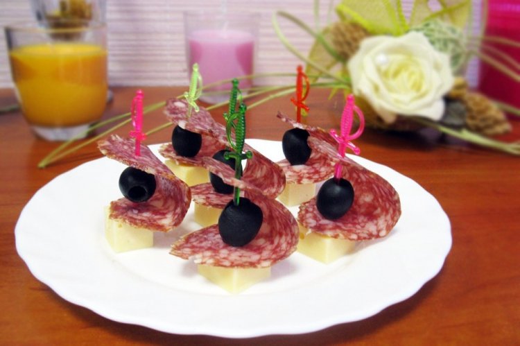 Salami and Cheese Canapés on Skewers