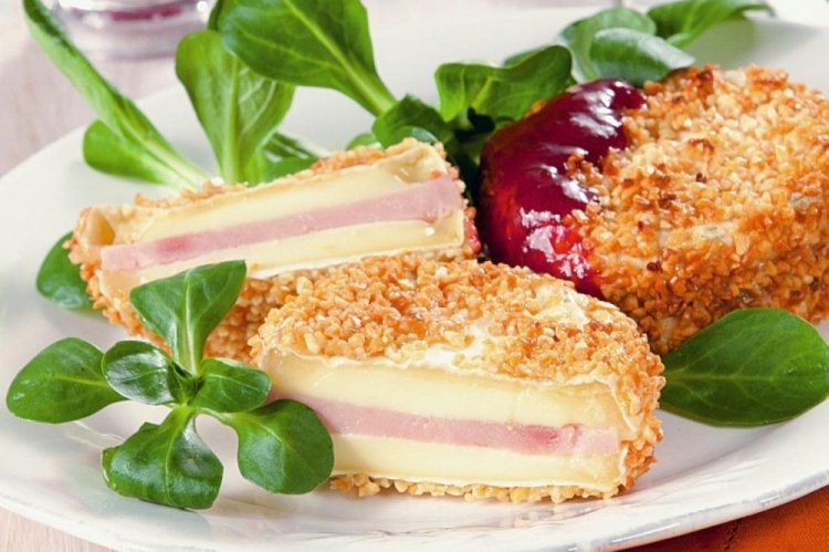 Camembert with Ham, Deep-Fried