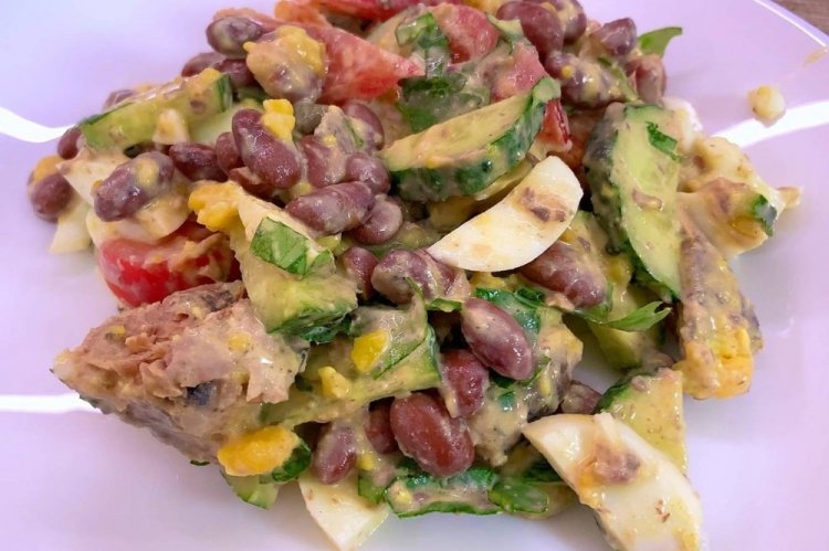 Tuna, Cucumber, and Bean Salad