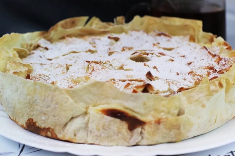 Healthy Lavash Pie with Banana and Yogurt
