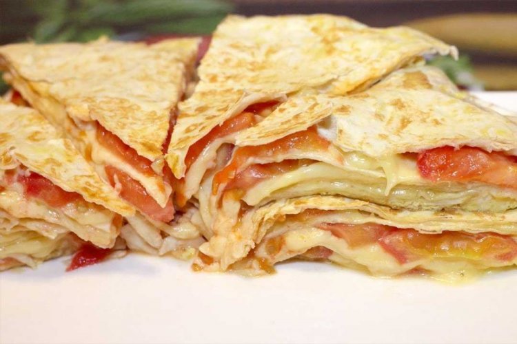 Lavash Pie with Sausage and Tomatoes