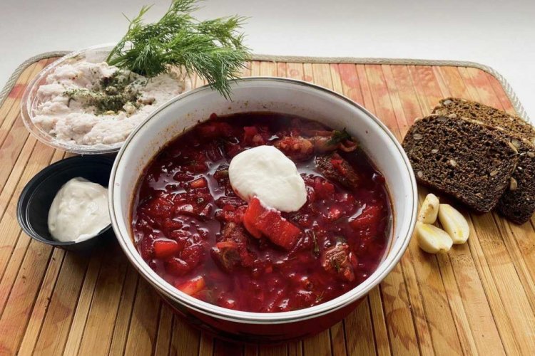 Borscht with Stewed Meat