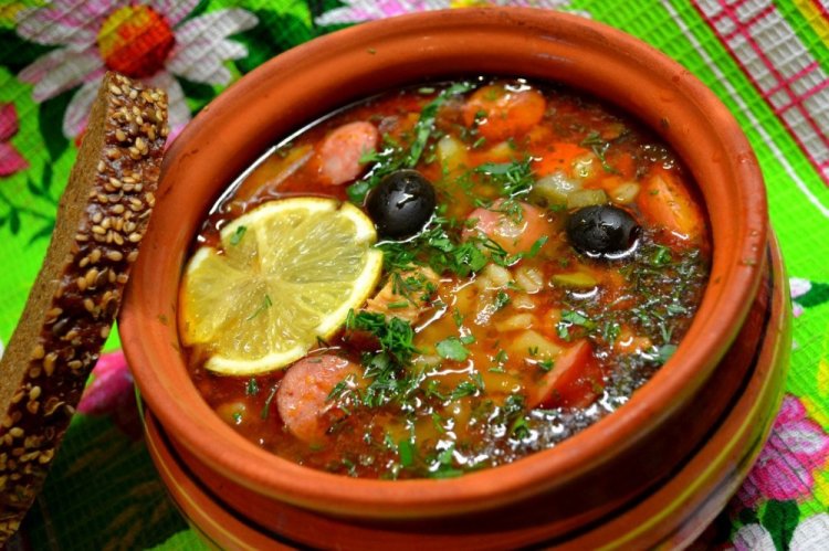 Solyanka with Stewed Meat