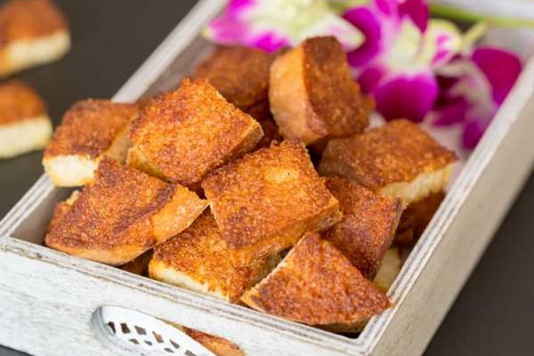 Sweet Croutons with Sour Cream and Cinnamon