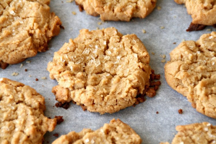 Almond Flour and Peanut Butter Cookies