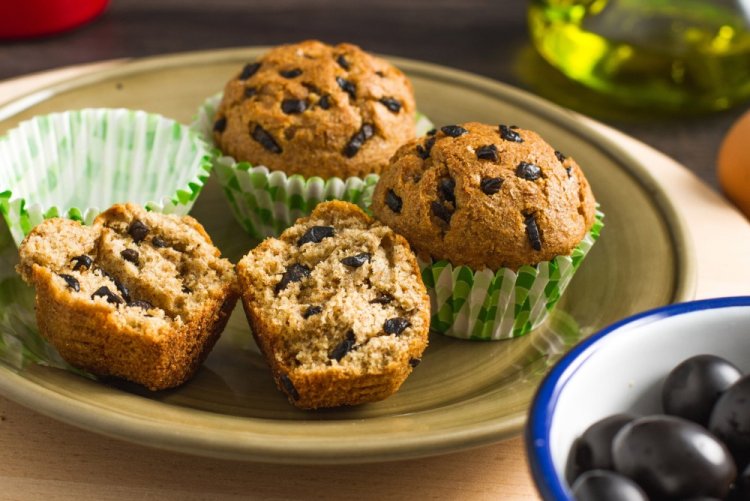 Muffins with Olives and Feta Cheese