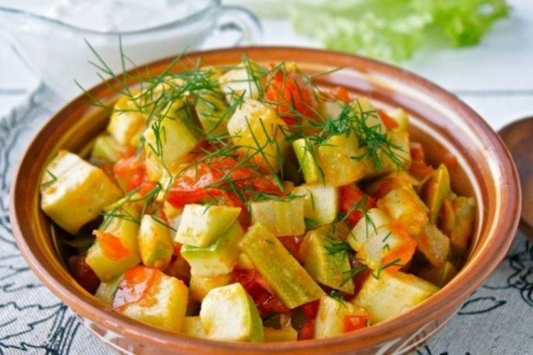 Stewed Zucchini with Feta Cheese