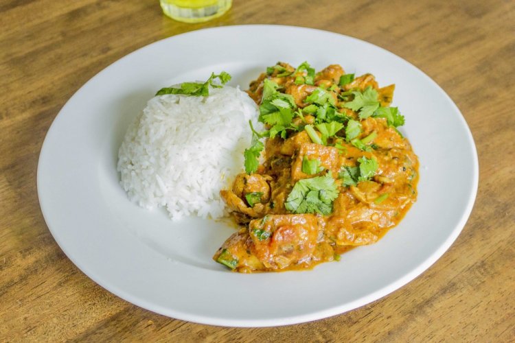 Chicken Curry with Dried Apricots
