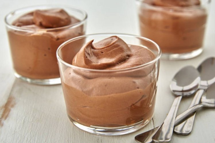 Chocolate Mousse with Condensed Milk and Cocoa