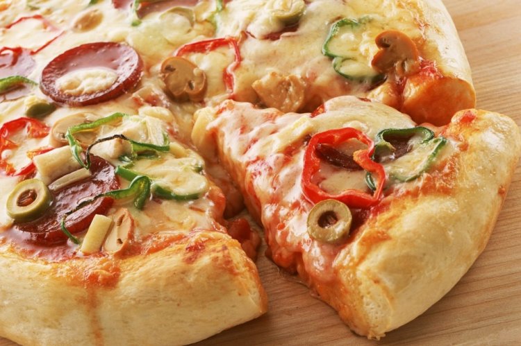 Pizza on Yeast Dough