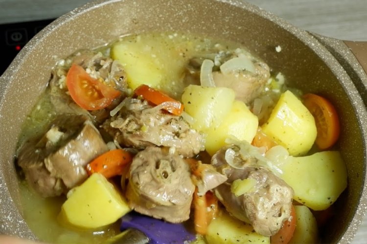 Potato Roast with Chicken Necks