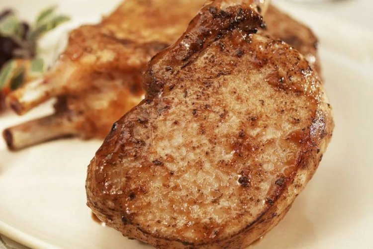 Pork Loin with Lemon Juice and Paprika in a Pan