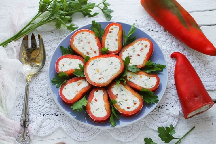 Stuffed Bell Pepper with Cream Cheese