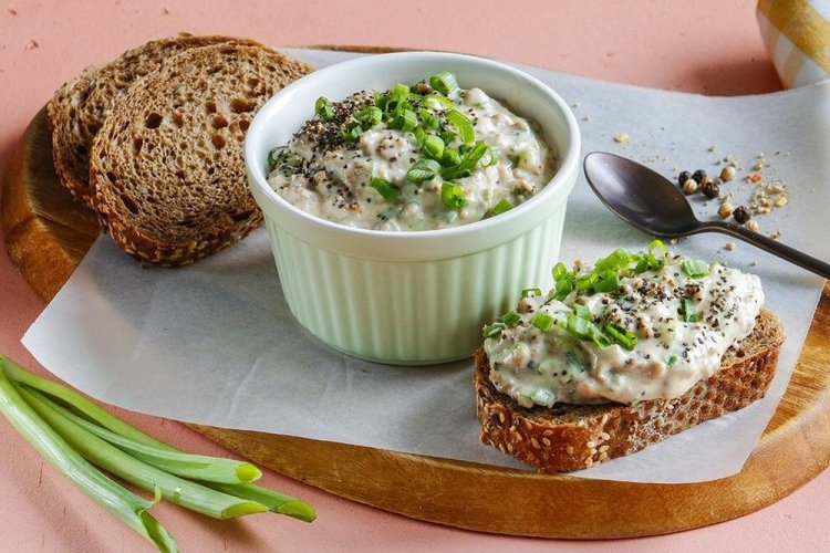 Cream Cheese and Cod Liver Spread