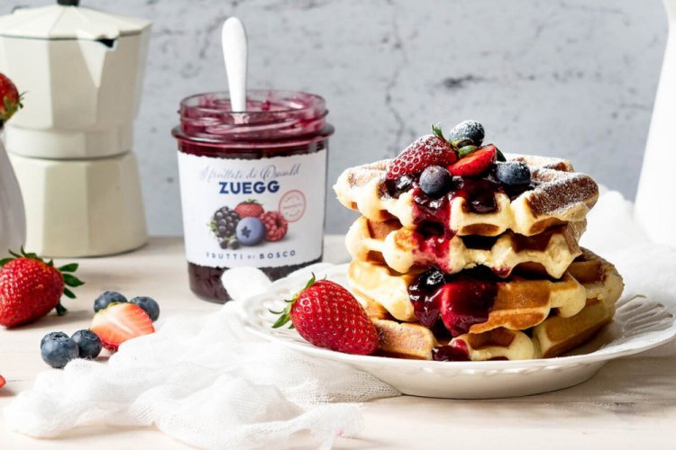 Cottage Cheese Waffles with Berries