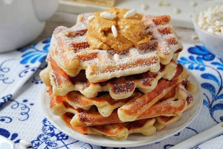 Cottage Cheese Waffles with Semolina