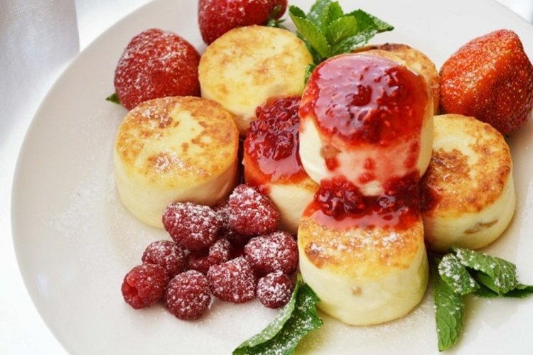 Syrniki with Berries in the Oven
