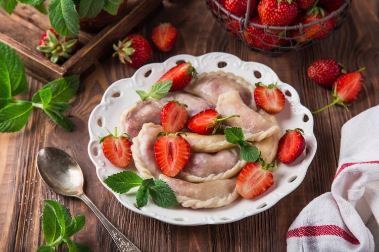 12 Irresistible Strawberry Vareniki Recipes