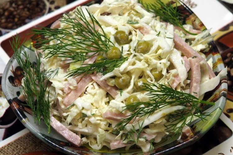 Young Cabbage Salad with Ham