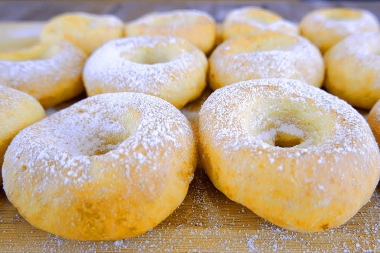 Healthy Cottage Cheese Doughnuts