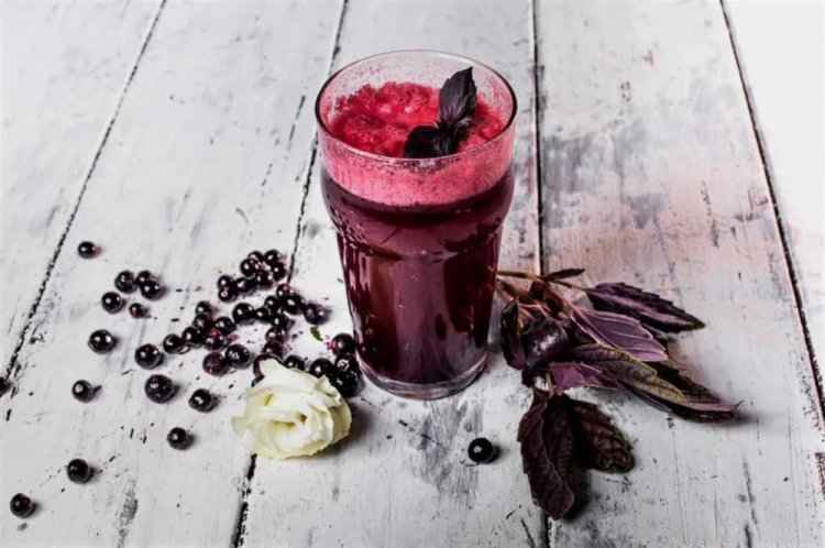 Blackcurrant and Basil Lemonade