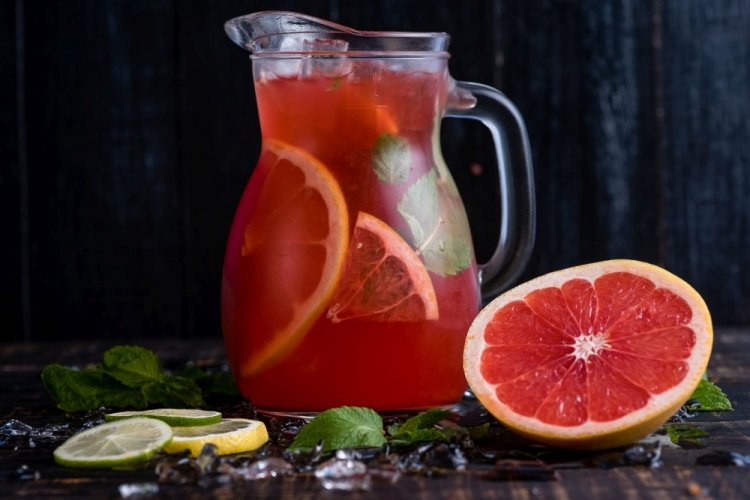Basil and Grapefruit Lemonade