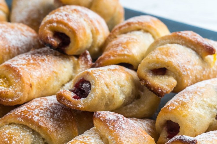 Croissants de requesón con mermelada