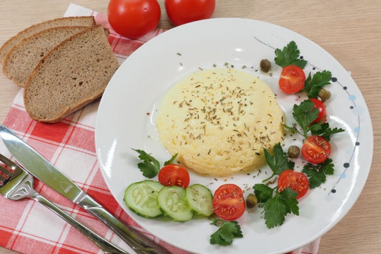 Egg White Omelet in the Microwave