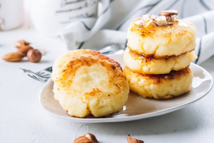 Syrniki with Nuts, No Flour