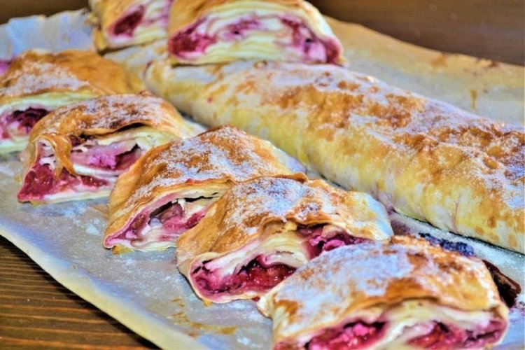 Lavash Roll with Cottage Cheese and Berries