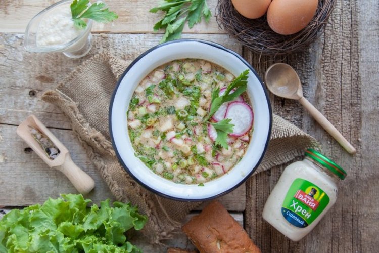 Aderezo para okroshka con rábano picante y mostaza