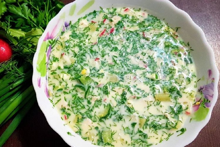 Aderezo de ayran para okroshka