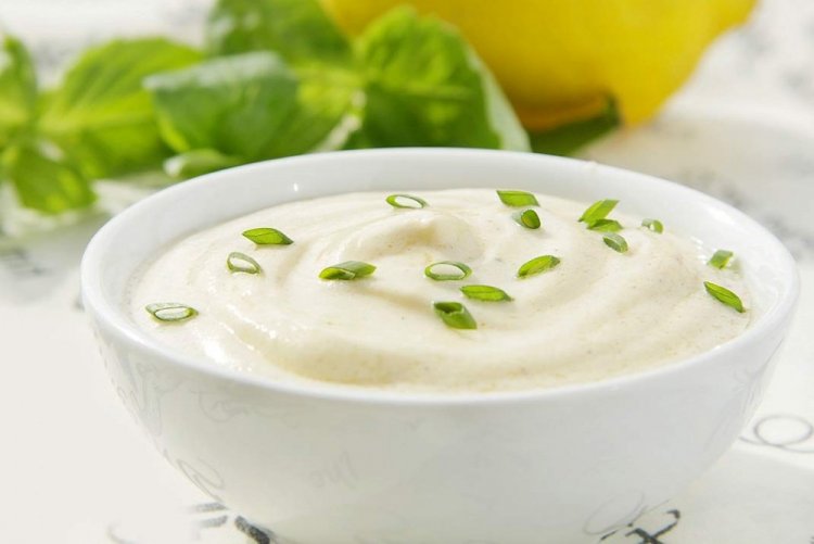 Aderezo de crema agria y kéfir