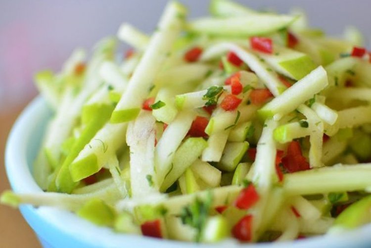 Cucumber and Apple Salad for Pilaf