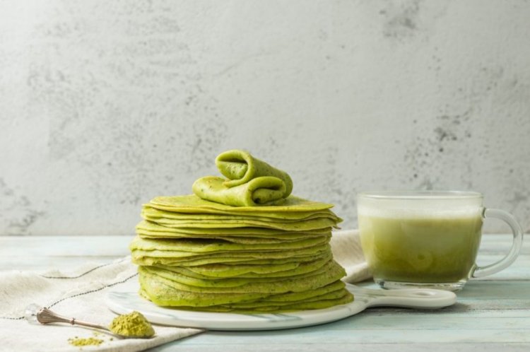 Rice Flour Healthy Pancakes with Green Tea