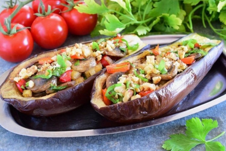 Lenten Eggplant Boats with Mushrooms and Vegetables