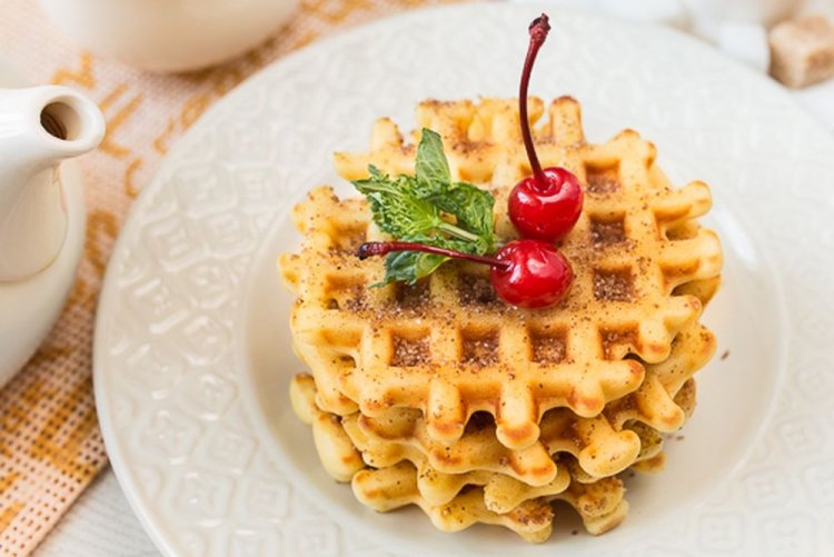 Banana Waffles with Corn Flour