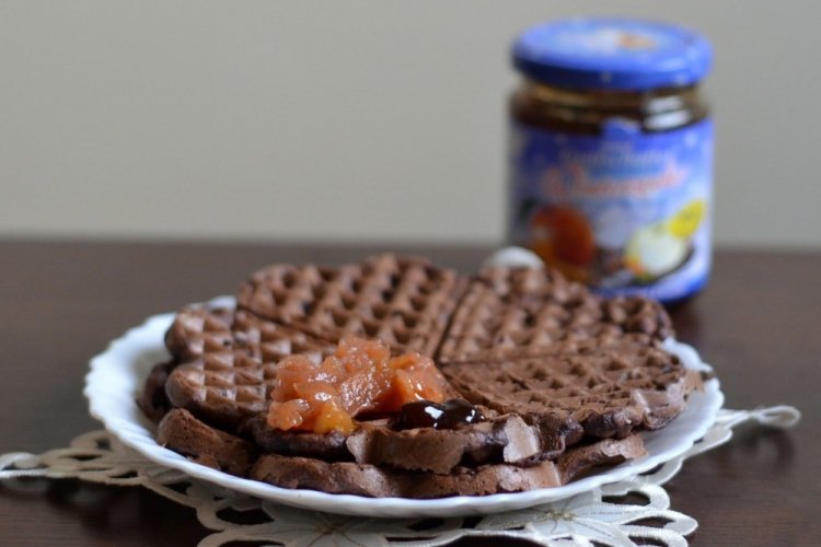 Banana Waffles with Cocoa