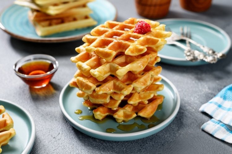 Healthy Banana and Apple Waffles