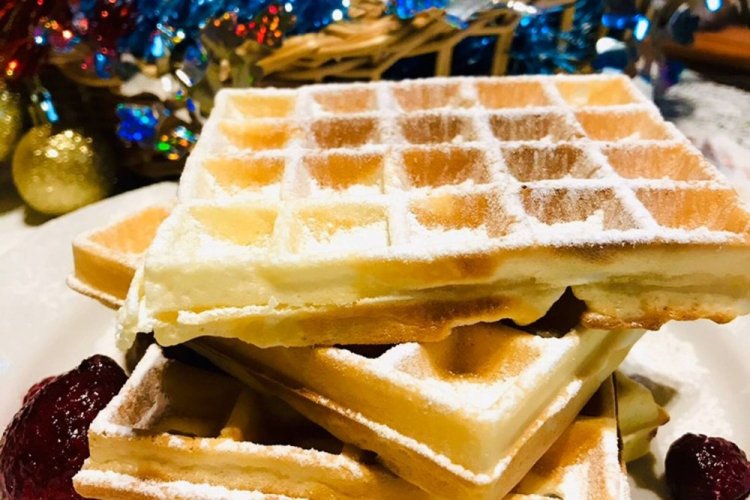 Baked Banana Waffles